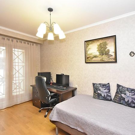 يريفان Dos Guest House المظهر الخارجي الصورة