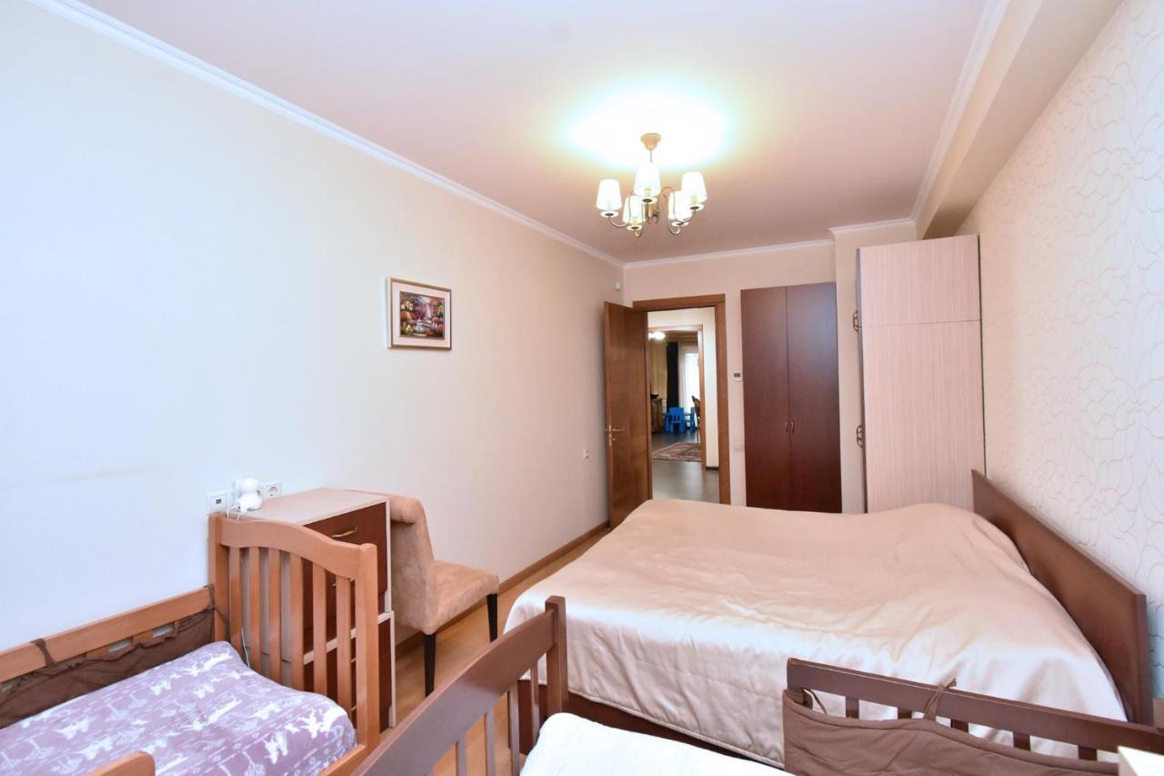 يريفان Dos Guest House المظهر الخارجي الصورة