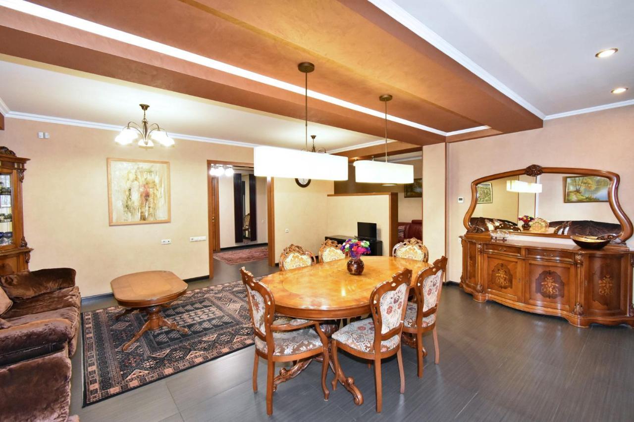 يريفان Dos Guest House المظهر الخارجي الصورة